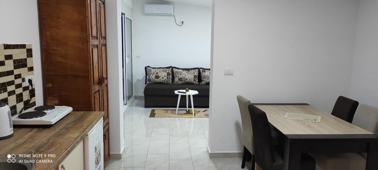 Idealhouse Apartments Ulcinj Luaran gambar